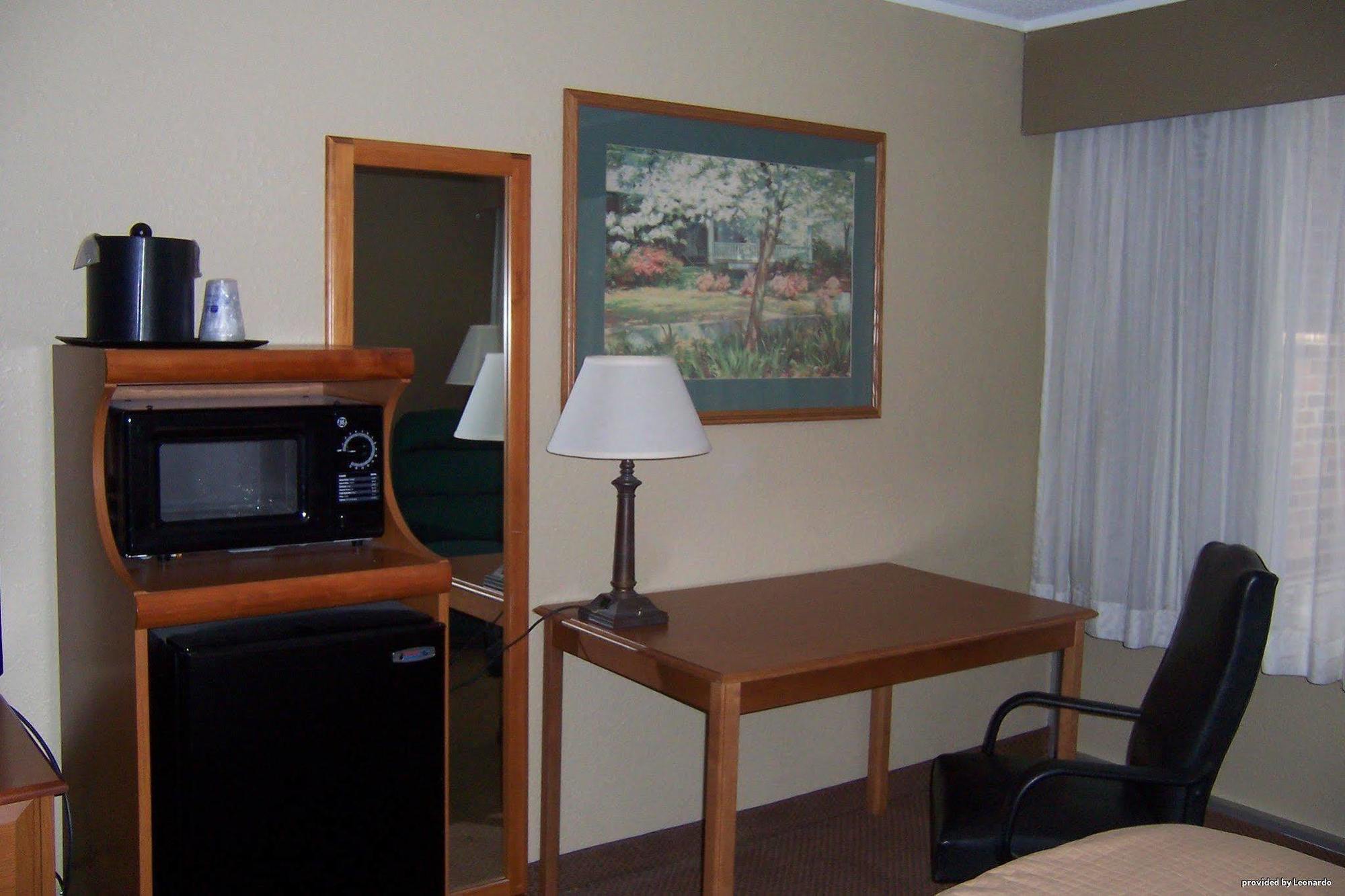 Norwood Inn & Suites Mankato North Mankato エクステリア 写真