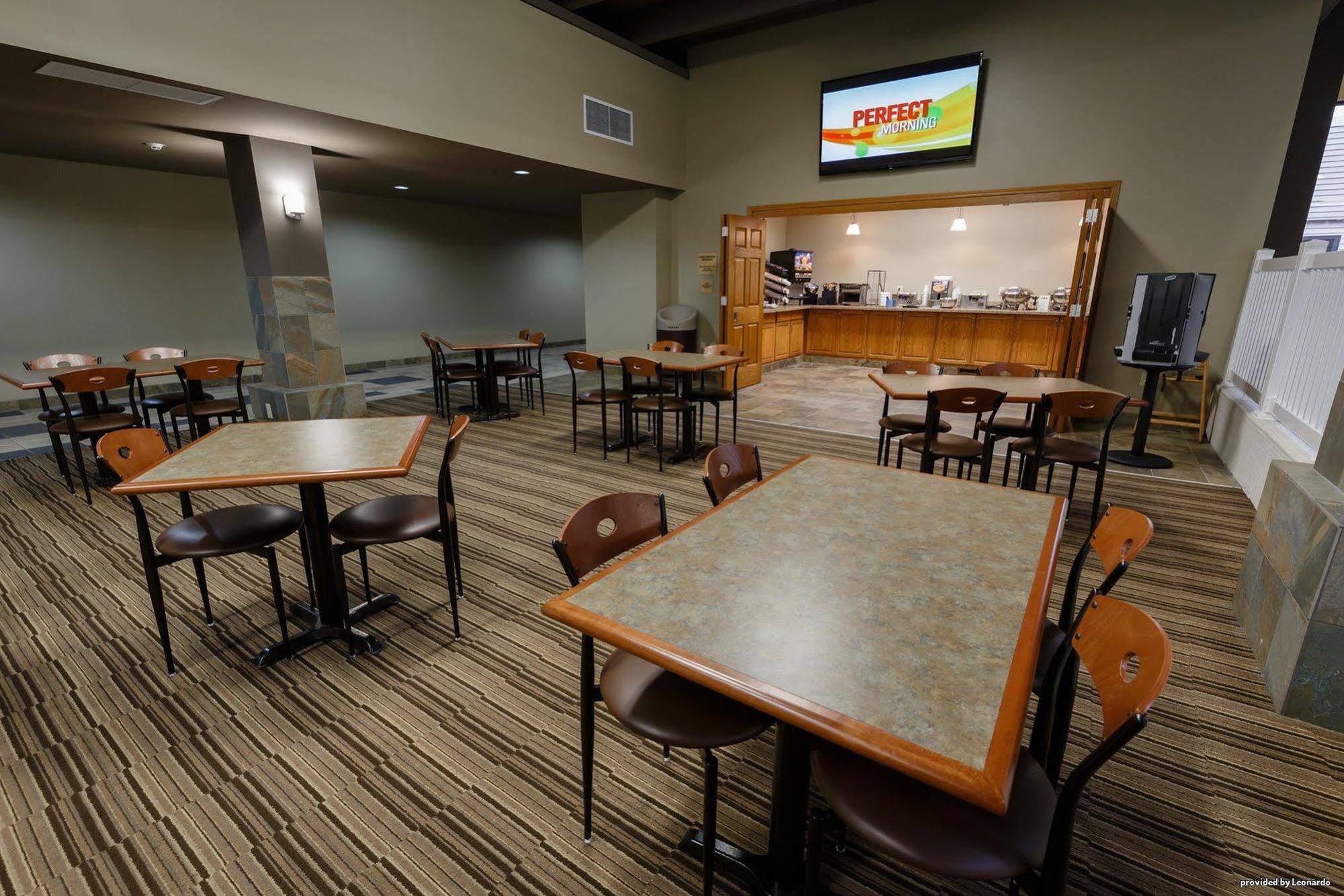 Norwood Inn & Suites Mankato North Mankato エクステリア 写真