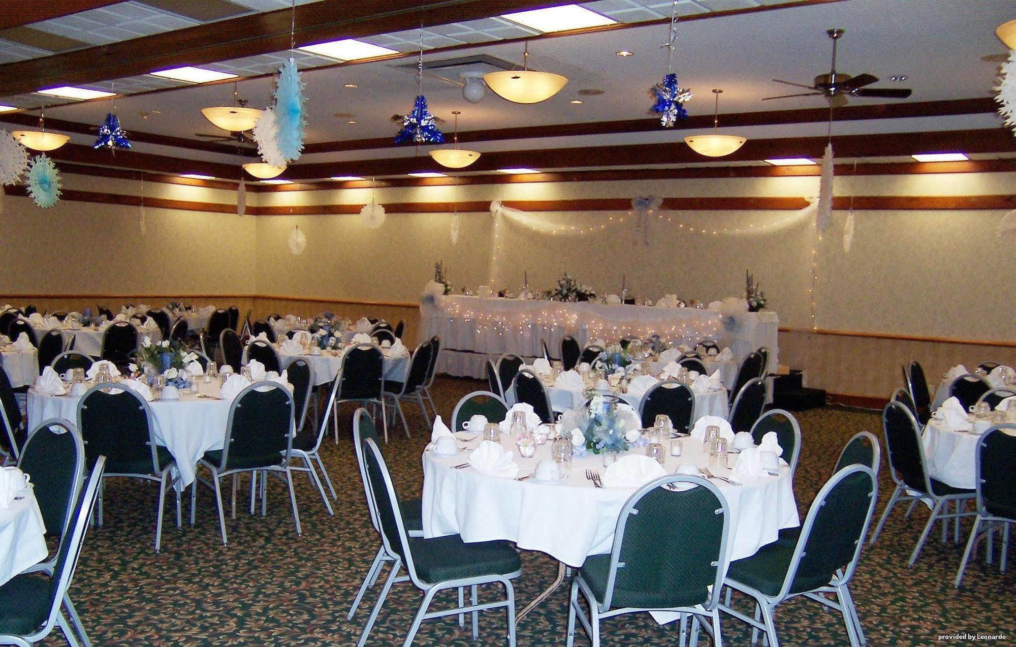 Norwood Inn & Suites Mankato North Mankato エクステリア 写真