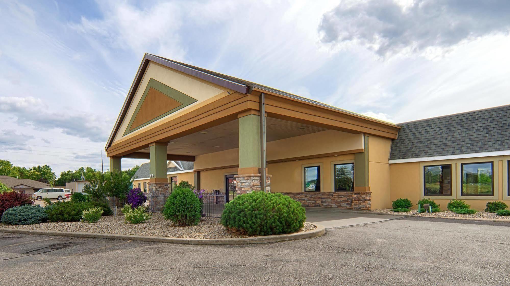 Norwood Inn & Suites Mankato North Mankato エクステリア 写真