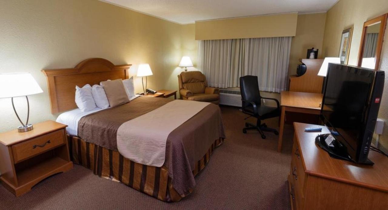 Norwood Inn & Suites Mankato North Mankato エクステリア 写真